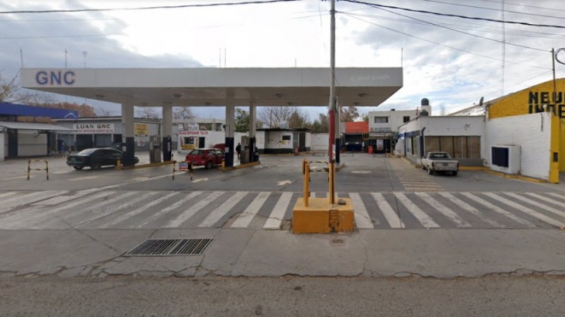 La distracción que emplearon malvivientes para robarle a un playero de GNC en Las Heras